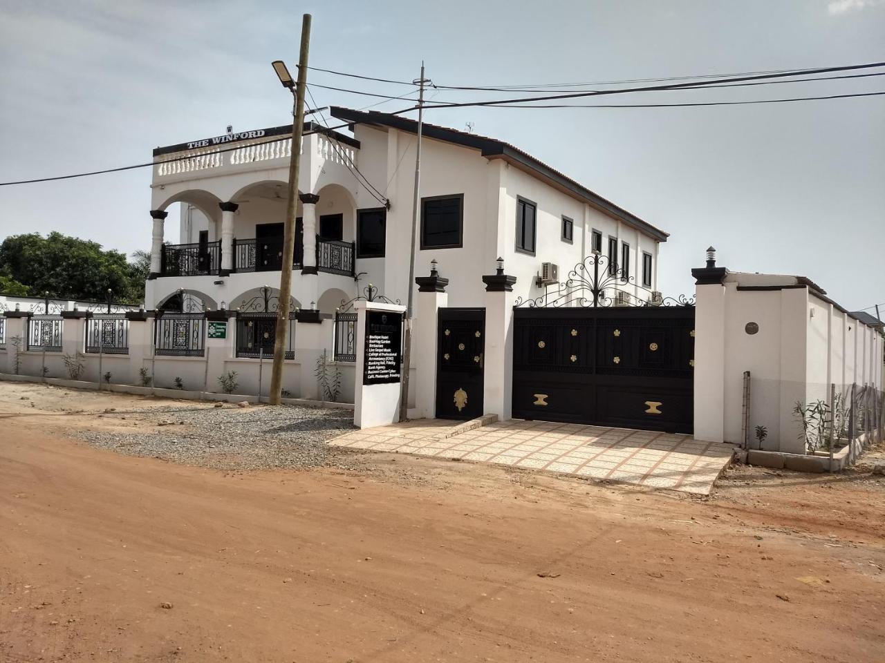 The Winford Boutique Hotel Achimota Taifa 外观 照片